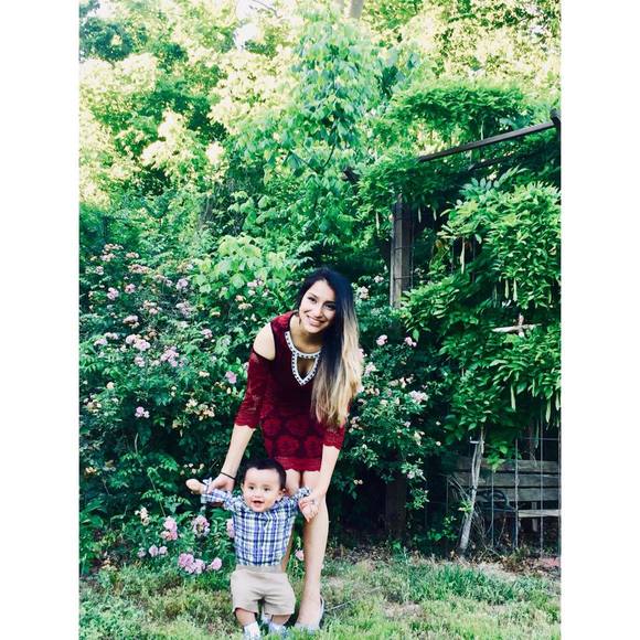 Meet your Posher, Candy - Picture 1 of 1